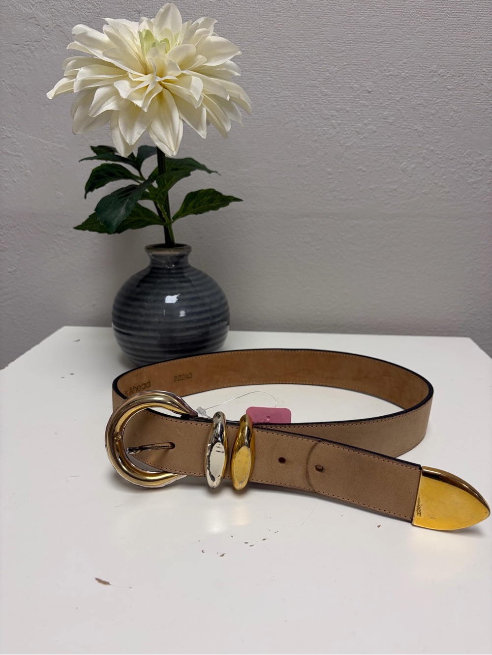 Vintage- Streets Ahead tan cowhide leather belt.